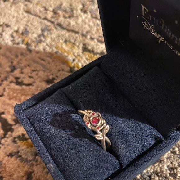 New Pandora Belle ring from Disney’s Beauty and the Beast! - Picture 3 of 5